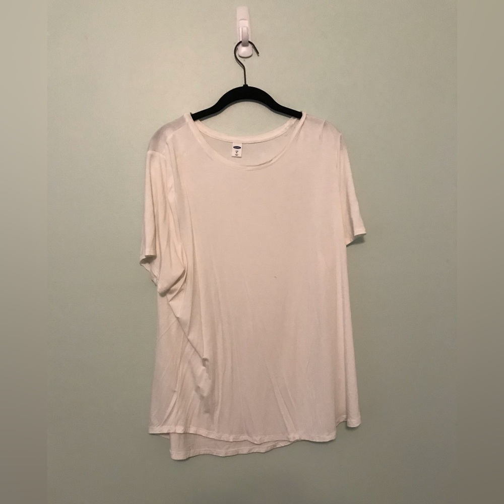 Old Navy White T shirt Size XL